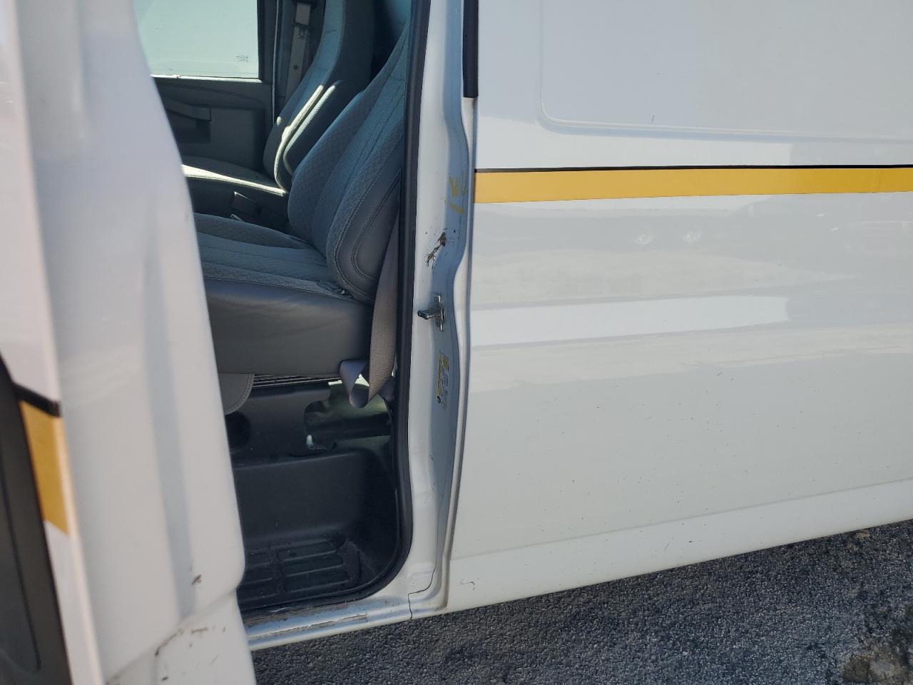 CHEVROLET EXPRESS G2500