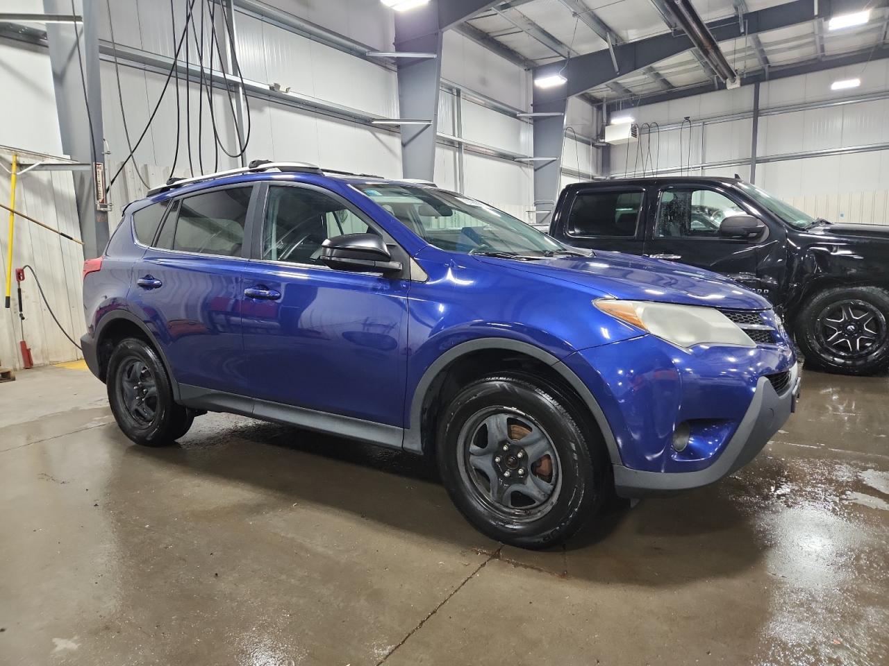 TOYOTA RAV4 LE