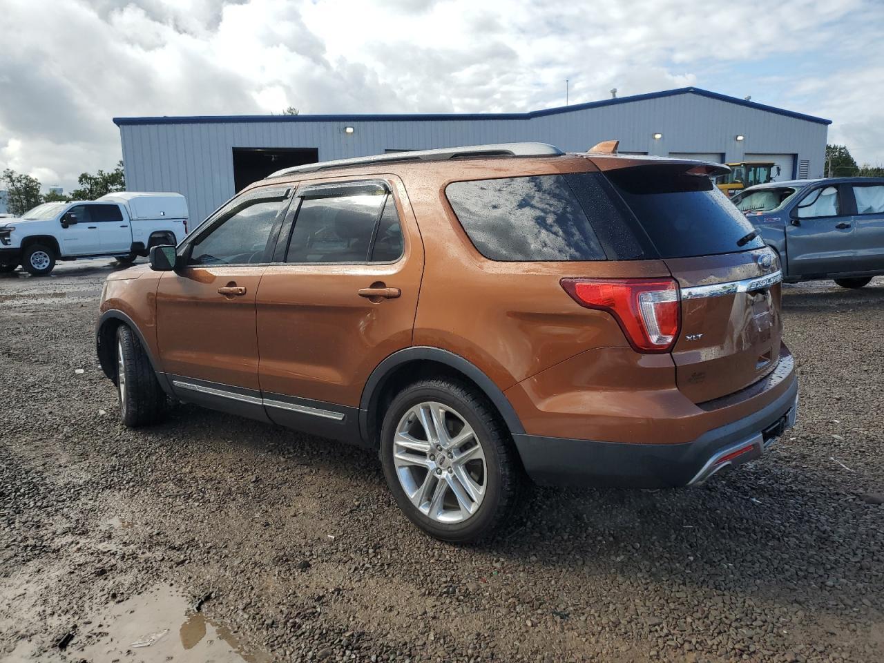 FORD EXPLORER XLT
