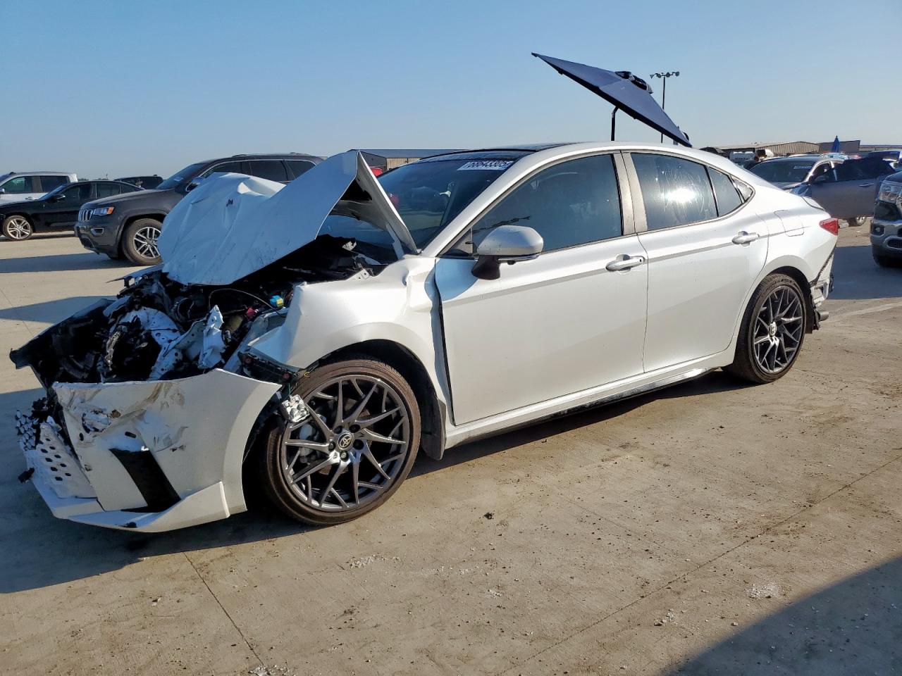 TOYOTA CAMRY XSE