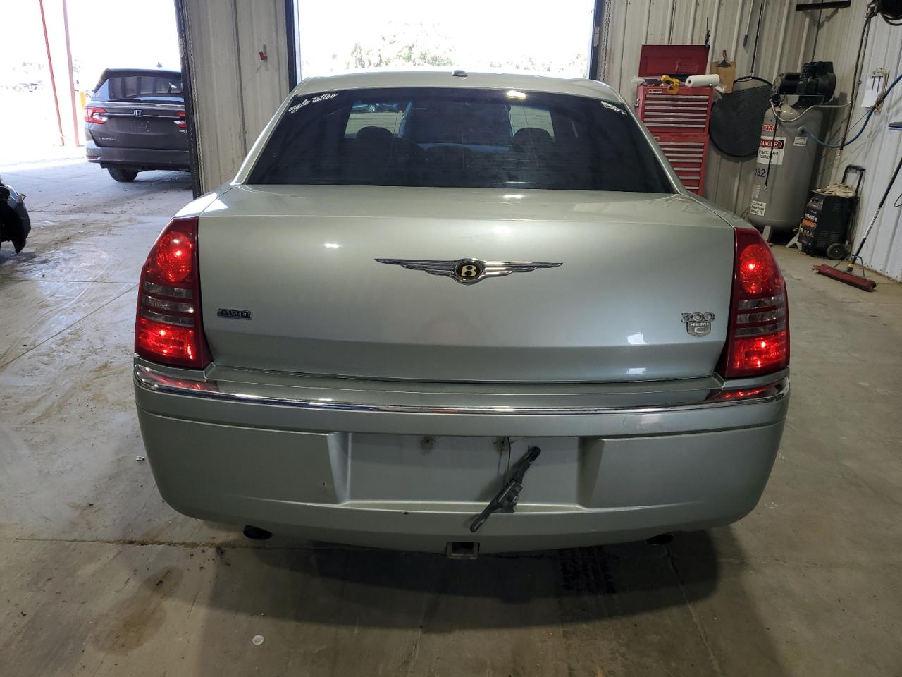 Lot #3211811400 2006 CHRYSLER 300C