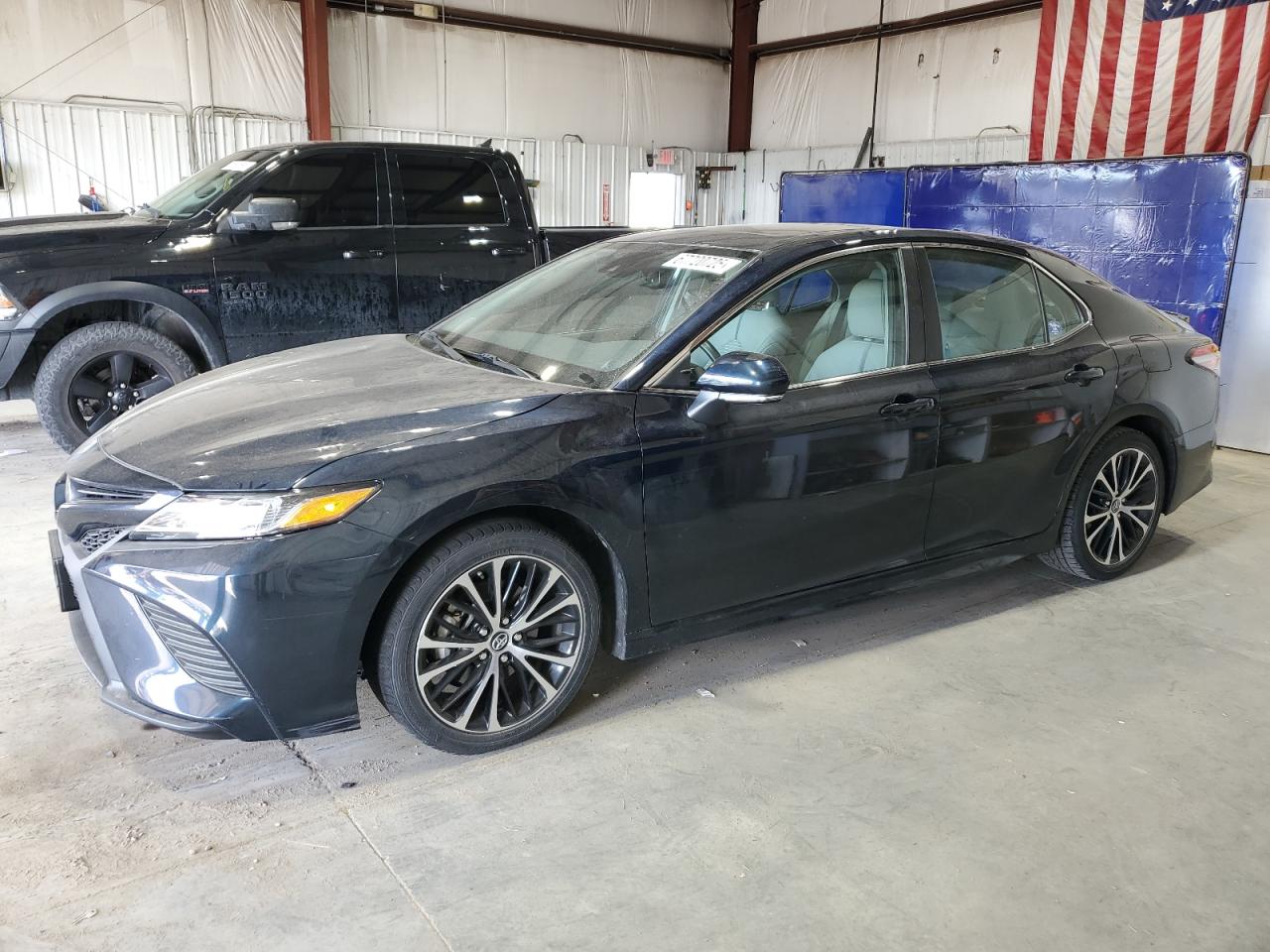Lot #3213400758 2019 TOYOTA CAMRY L
