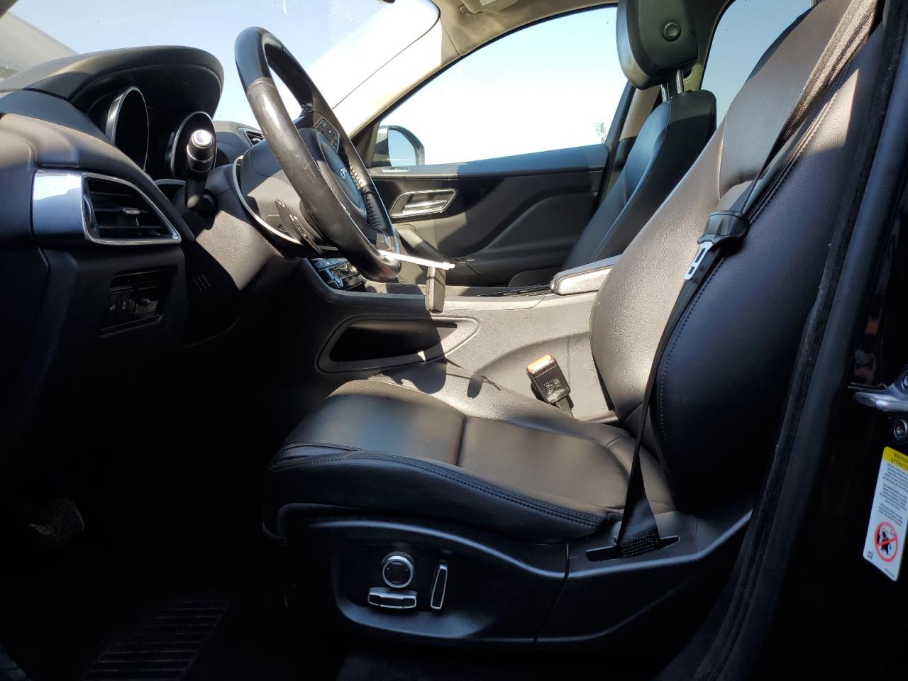 JAGUAR F-PACE PREMIUM