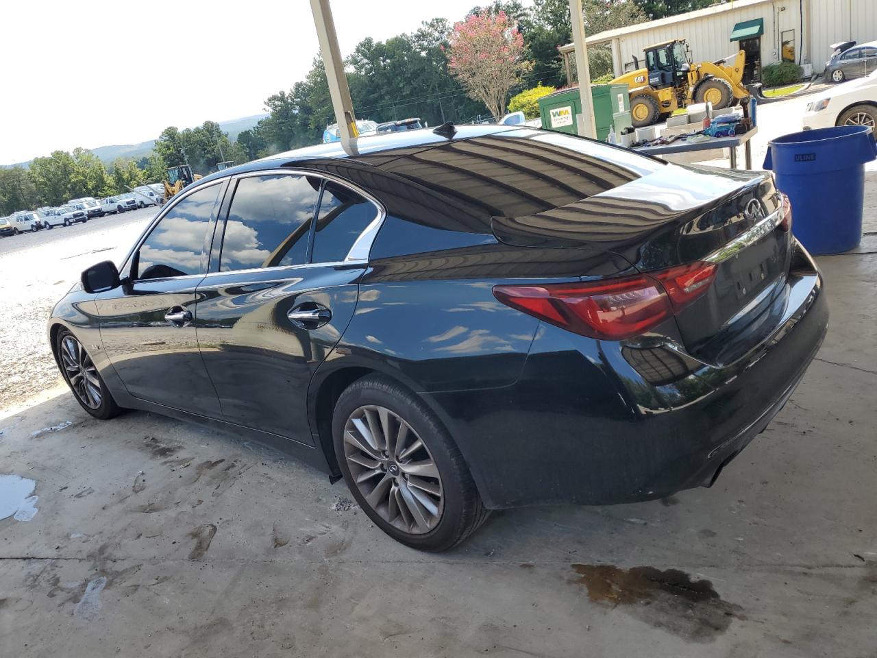 INFINITI Q50 LUXE