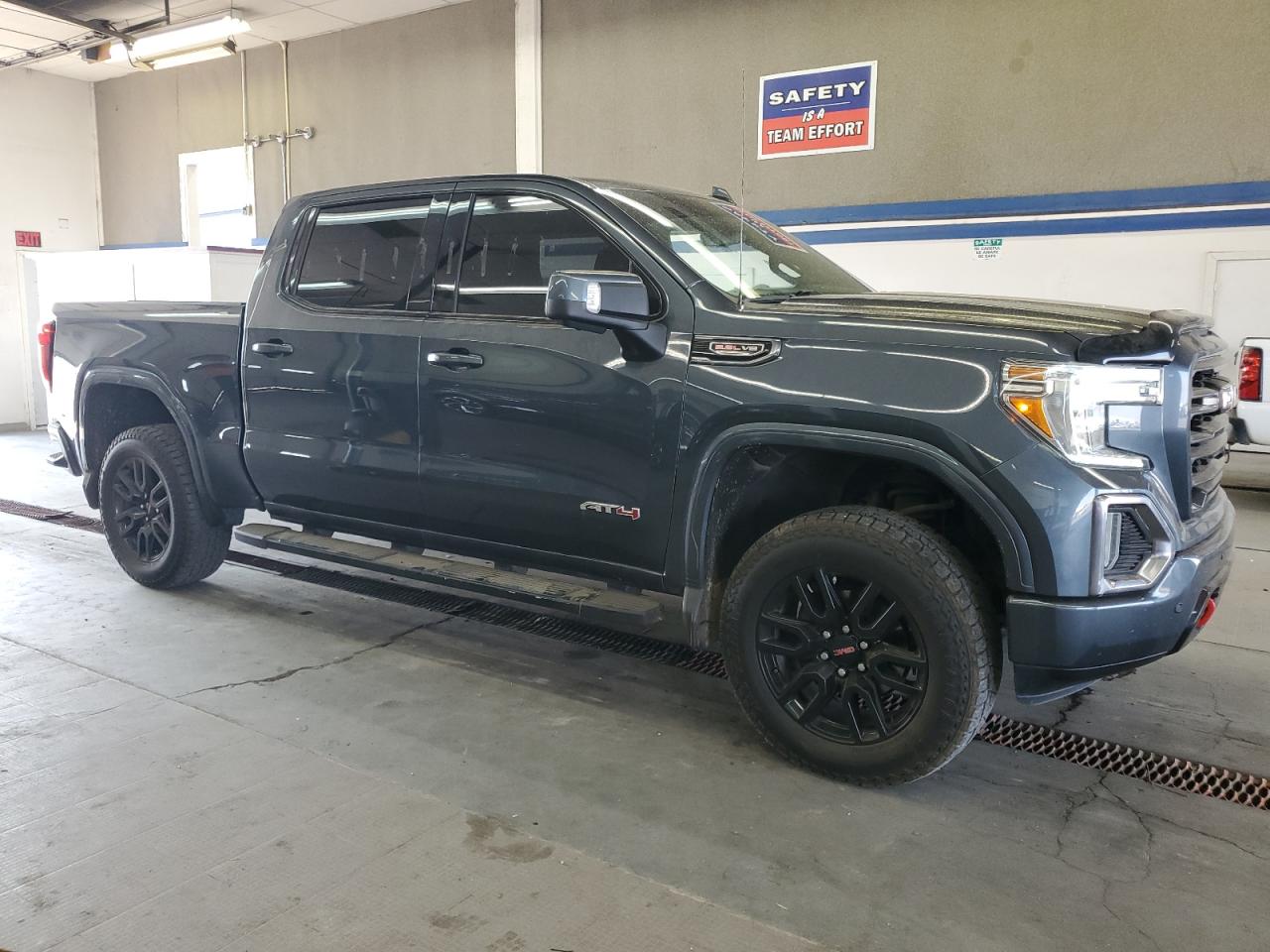 GMC SIERRA K1500 AT4