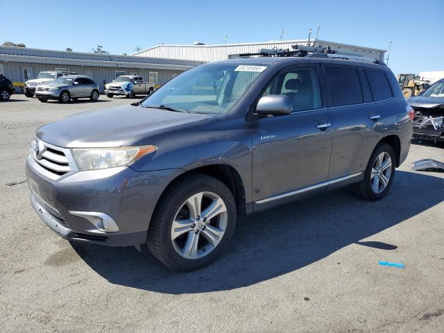 TOYOTA HIGHLANDER