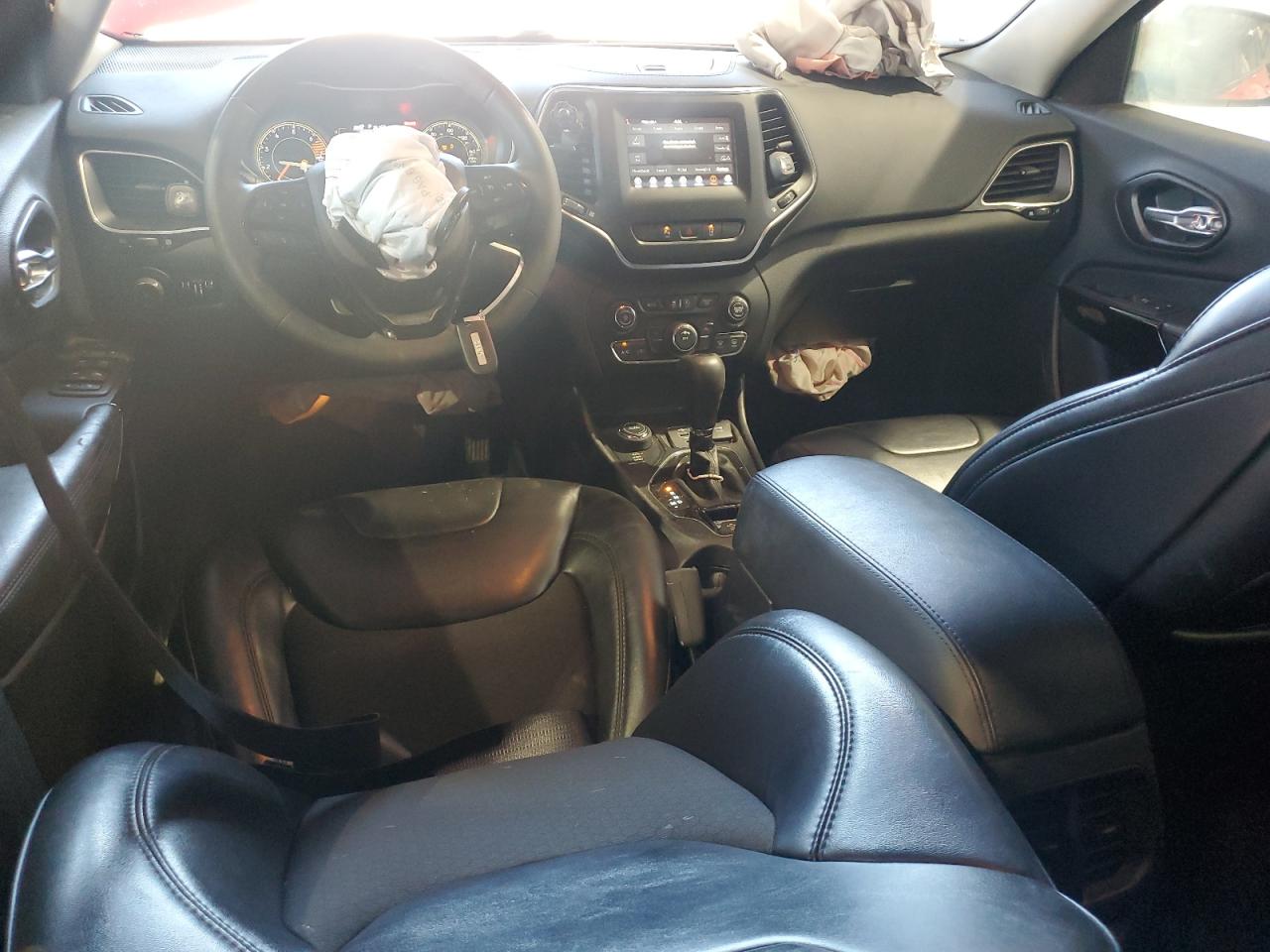 JEEP GRAND CHEROKEE LATITUDE PLUS