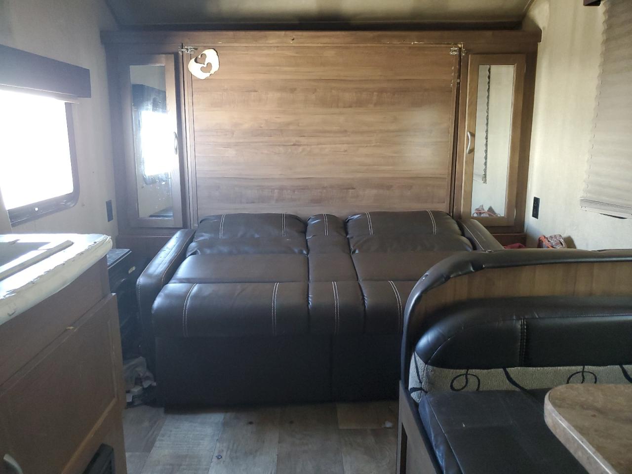 Lot #3253876548 2018 GULF STREAM GULFSTREAM