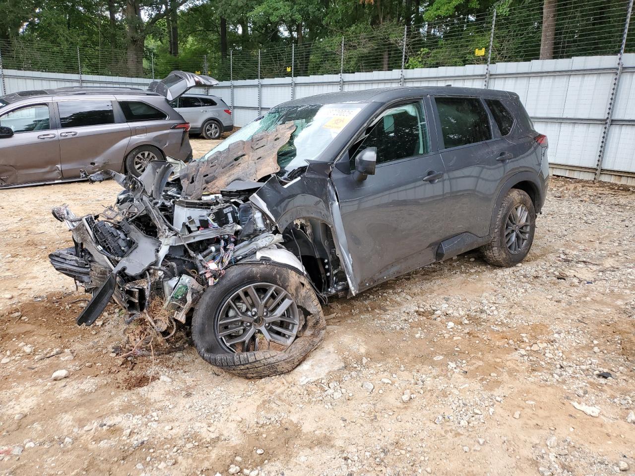 NISSAN ROGUE S