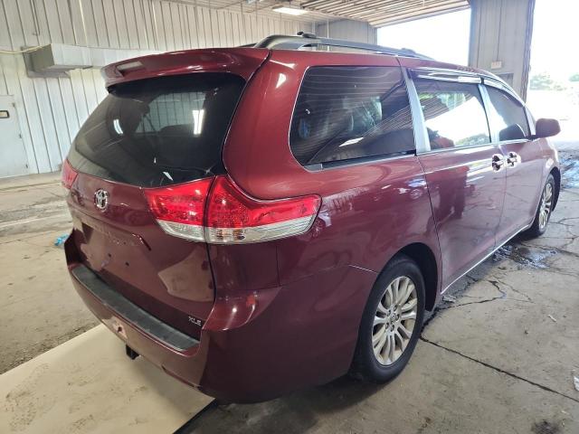 2013 TOYOTA SIENNA XLE - 5TDYK3DC8DS313836