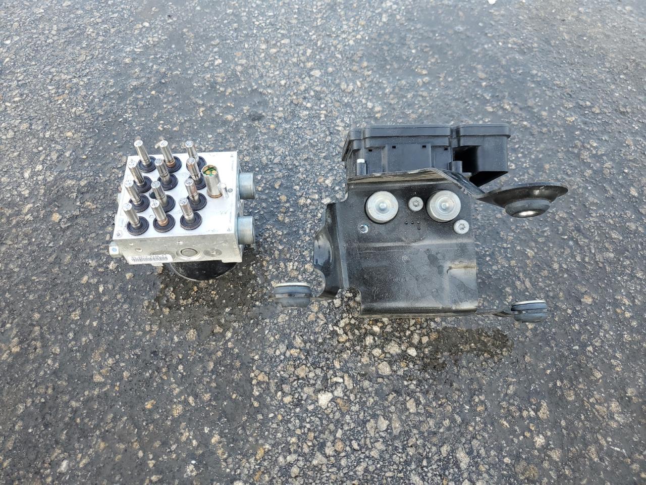 CADILLAC SRX PREMIUM COLLECTION