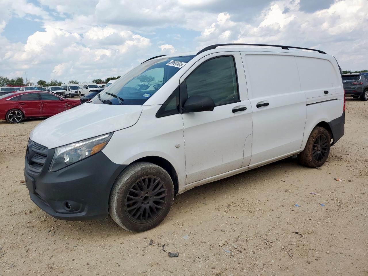 MERCEDES-BENZ METRIS