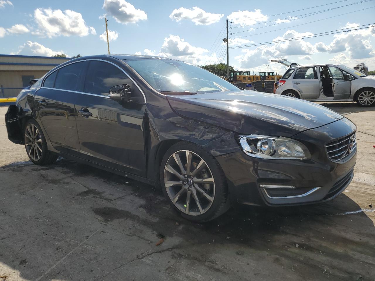 VOLVO S60 PREMIER+