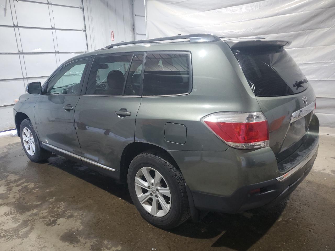 TOYOTA HIGHLANDER BASE