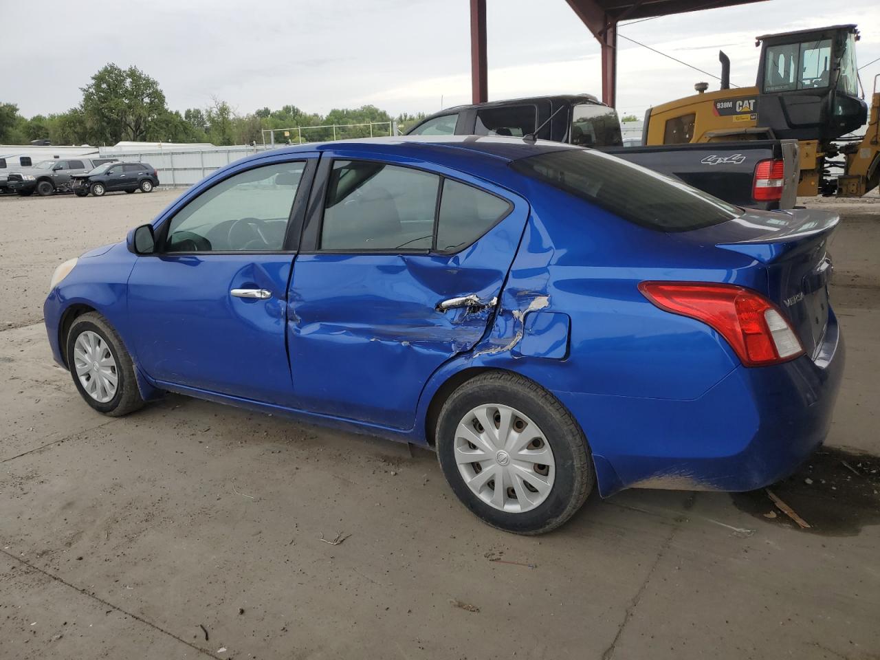 NISSAN VERSA S