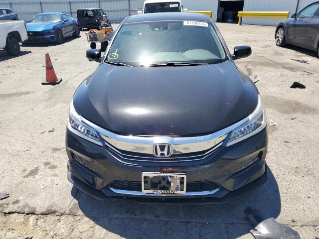 2017 HONDA ACCORD TOU 1HGCR3F96HA001820