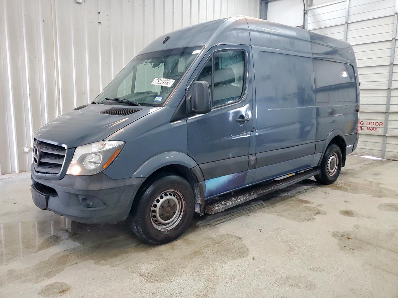 MERCEDES-BENZ SPRINTER 2500