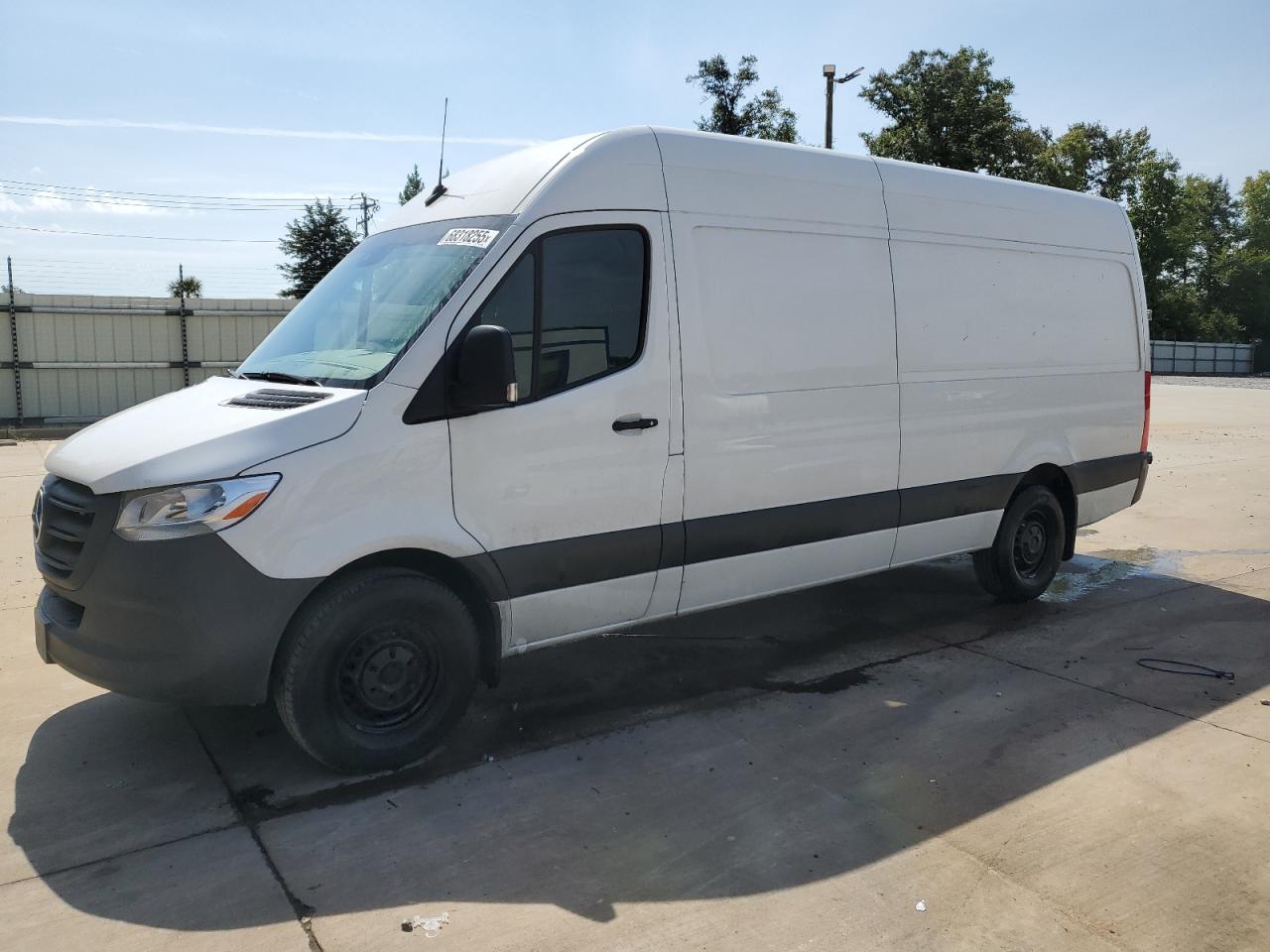MERCEDES-BENZ SPRINTER 2500