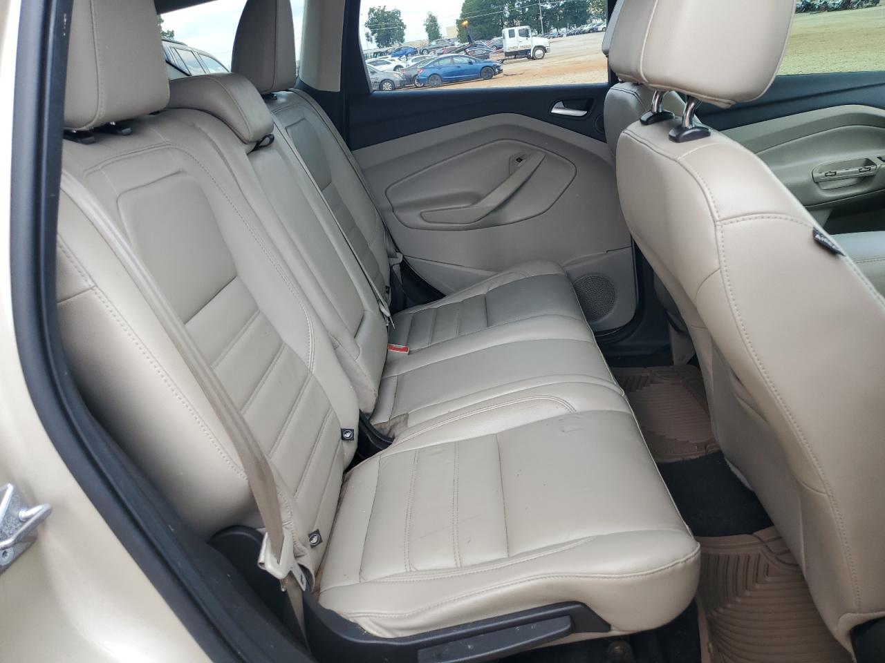 FORD ESCAPE TITANIUM