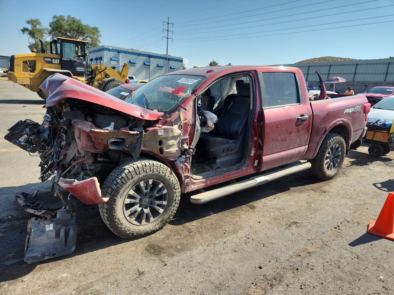  Salvage Nissan Titan