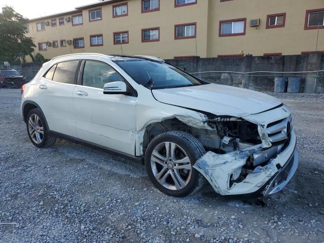 2016 MERCEDES-BENZ GLA 250 4MATIC WDCTG4GB2GJ226854