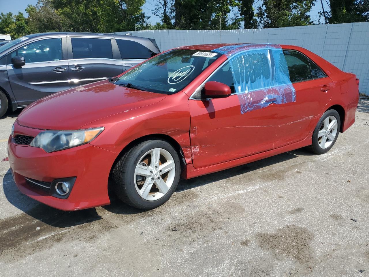 TOYOTA CAMRY BASE