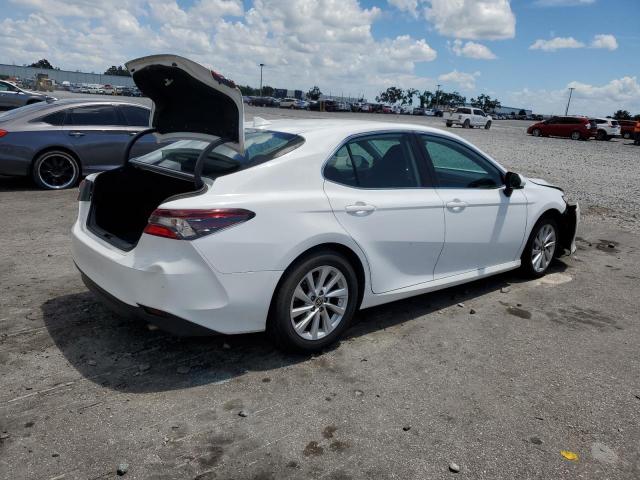 2021 TOYOTA CAMRY LE 4T1C11AK4MU576068
