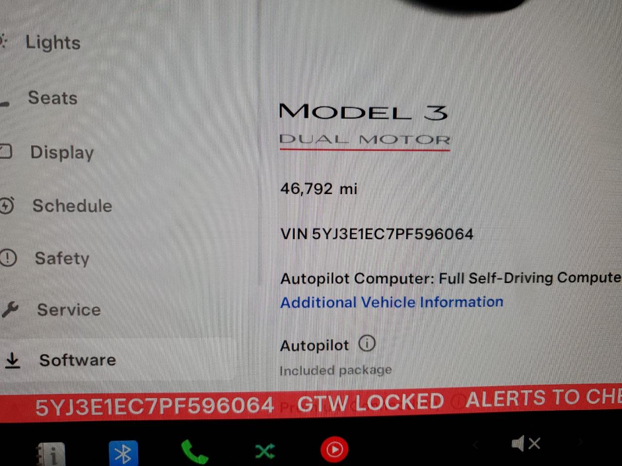 TESLA MODEL 3