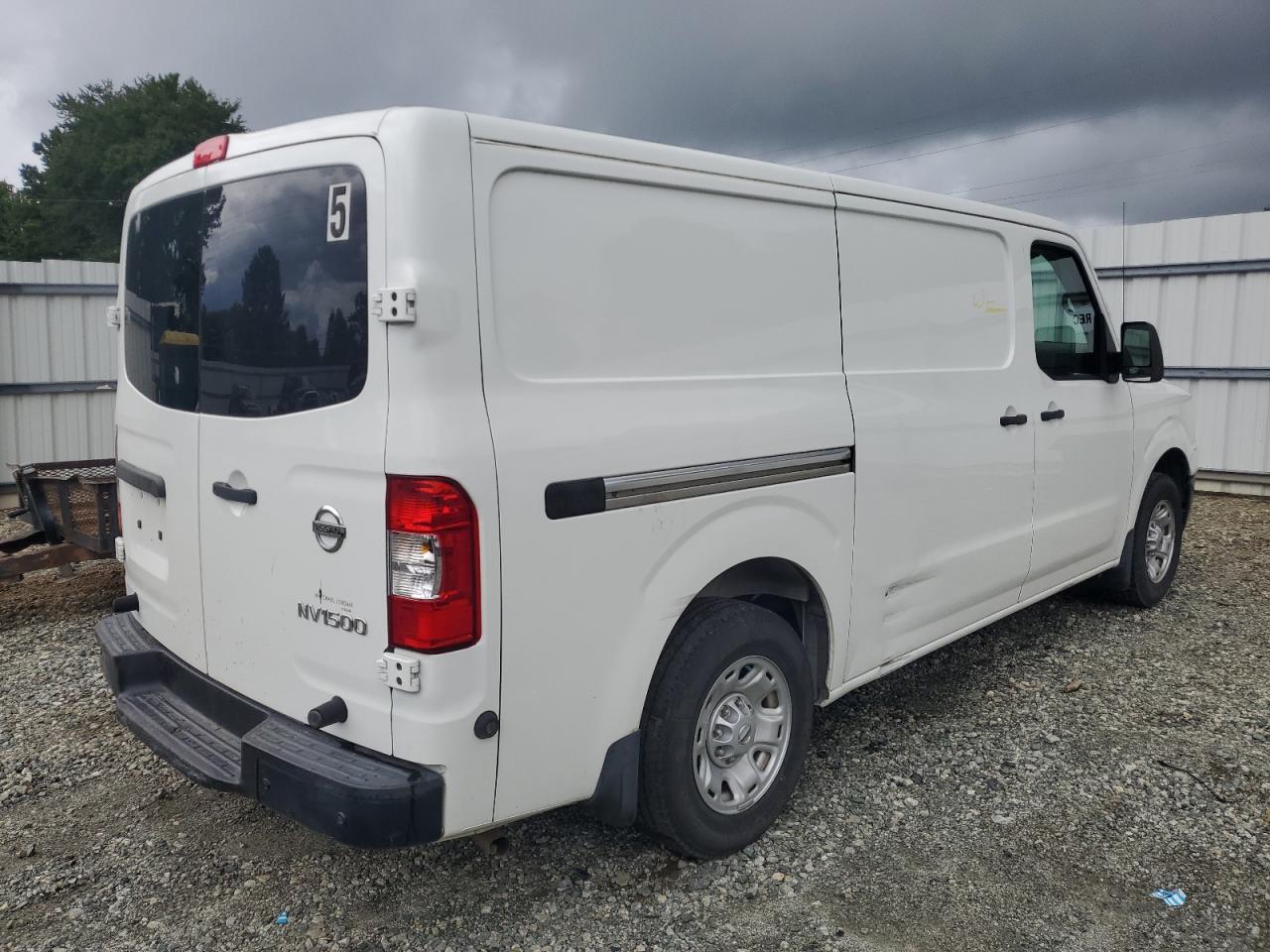 NISSAN NV2500 2500 S