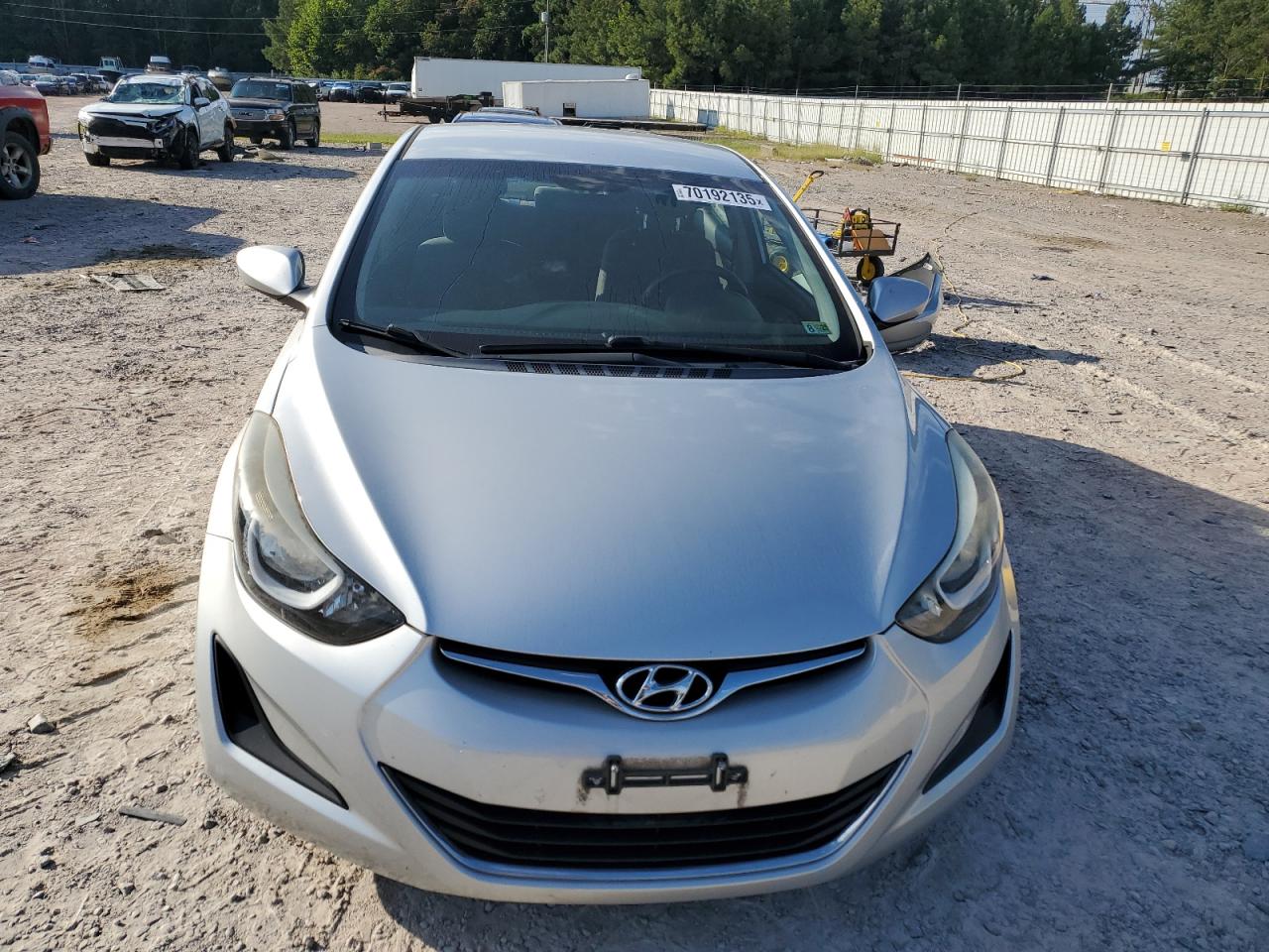 HYUNDAI ELANTRA SE