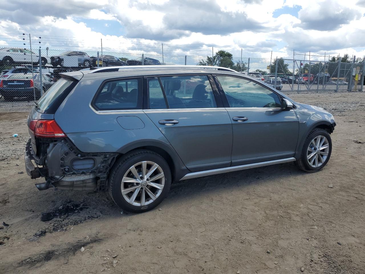 VOLKSWAGEN GOLF ALLTRACK S