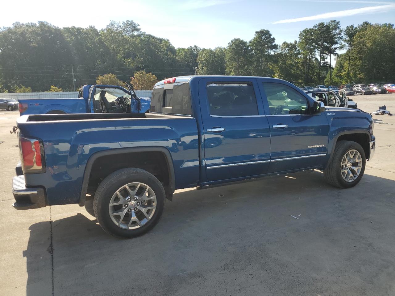 GMC SIERRA 1500 K1500 SLT