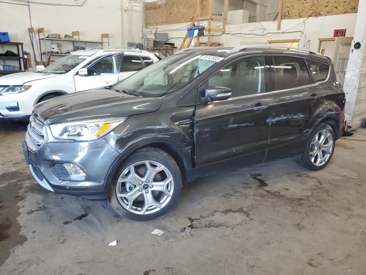 FORD ESCAPE TITANIUM