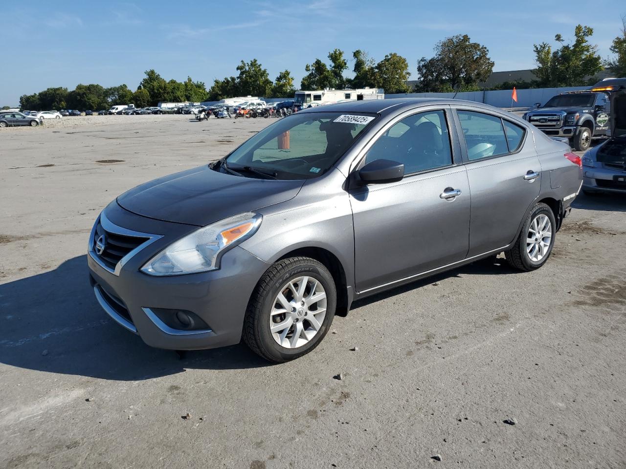 NISSAN VERSA S