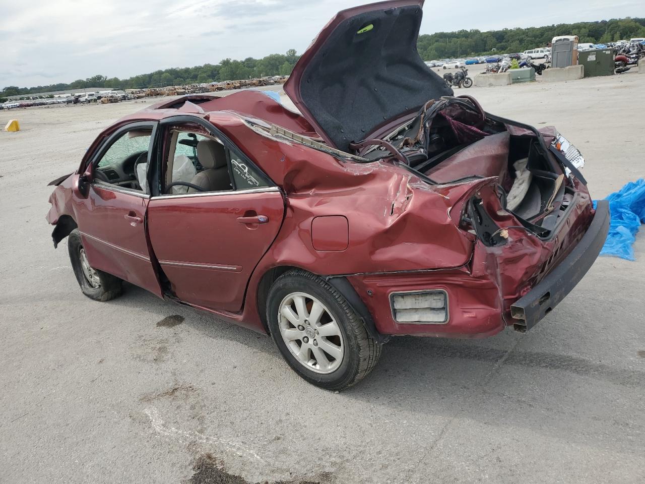 Lot #3311752721 2004 TOYOTA CAMRY LE