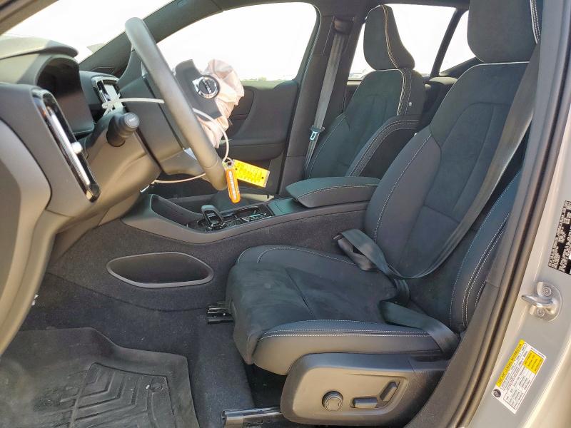2024 VOLVO XC40 PLUS YV4L12UL0R2207108