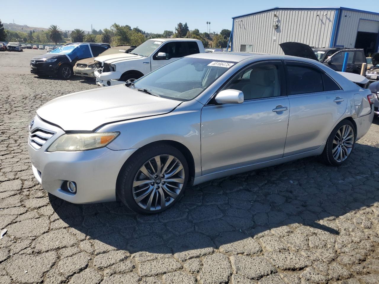 TOYOTA CAMRY BASE