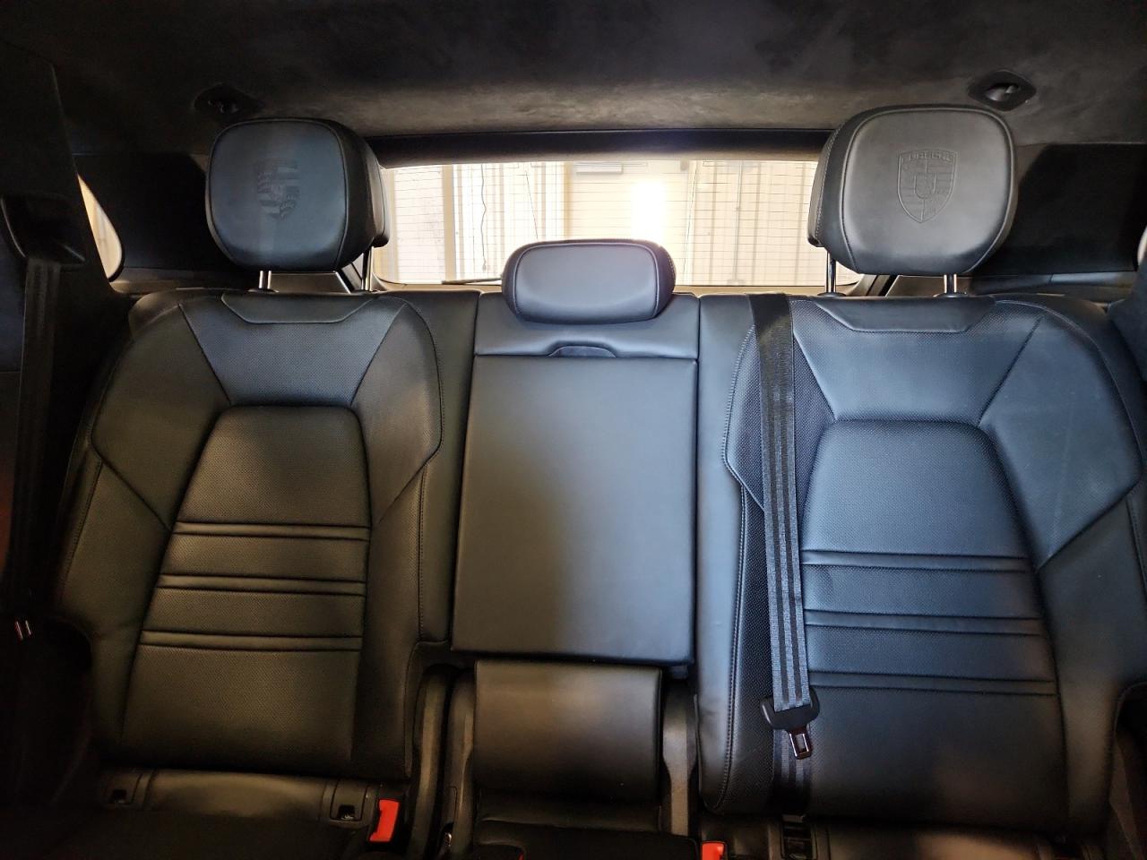 PORSCHE CAYENNE TURBO