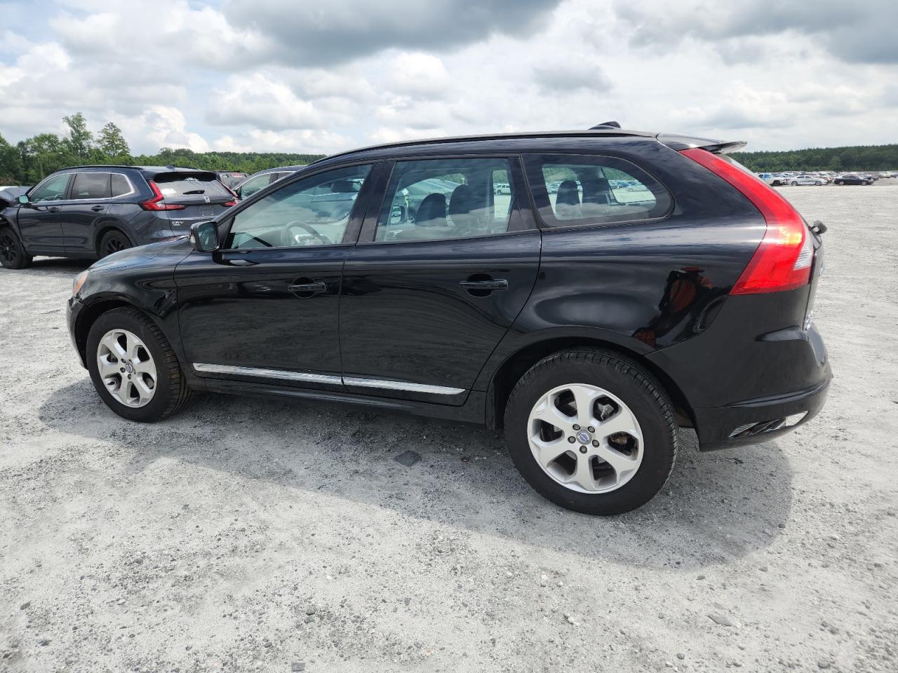 VOLVO XC60 T5