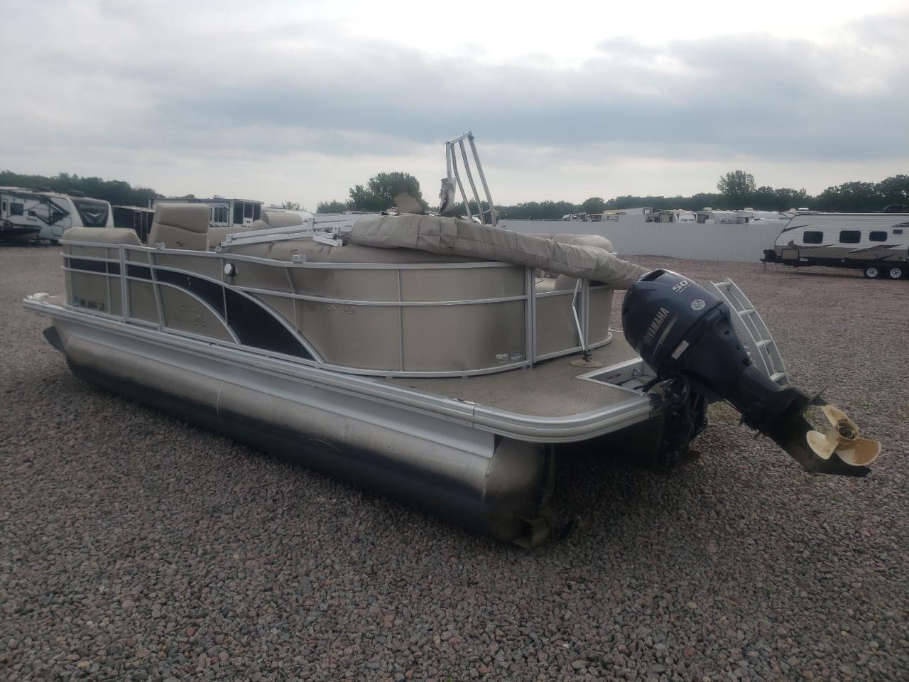 Lot #3226629778 2018 BENNINGTON MARINE PONTOON