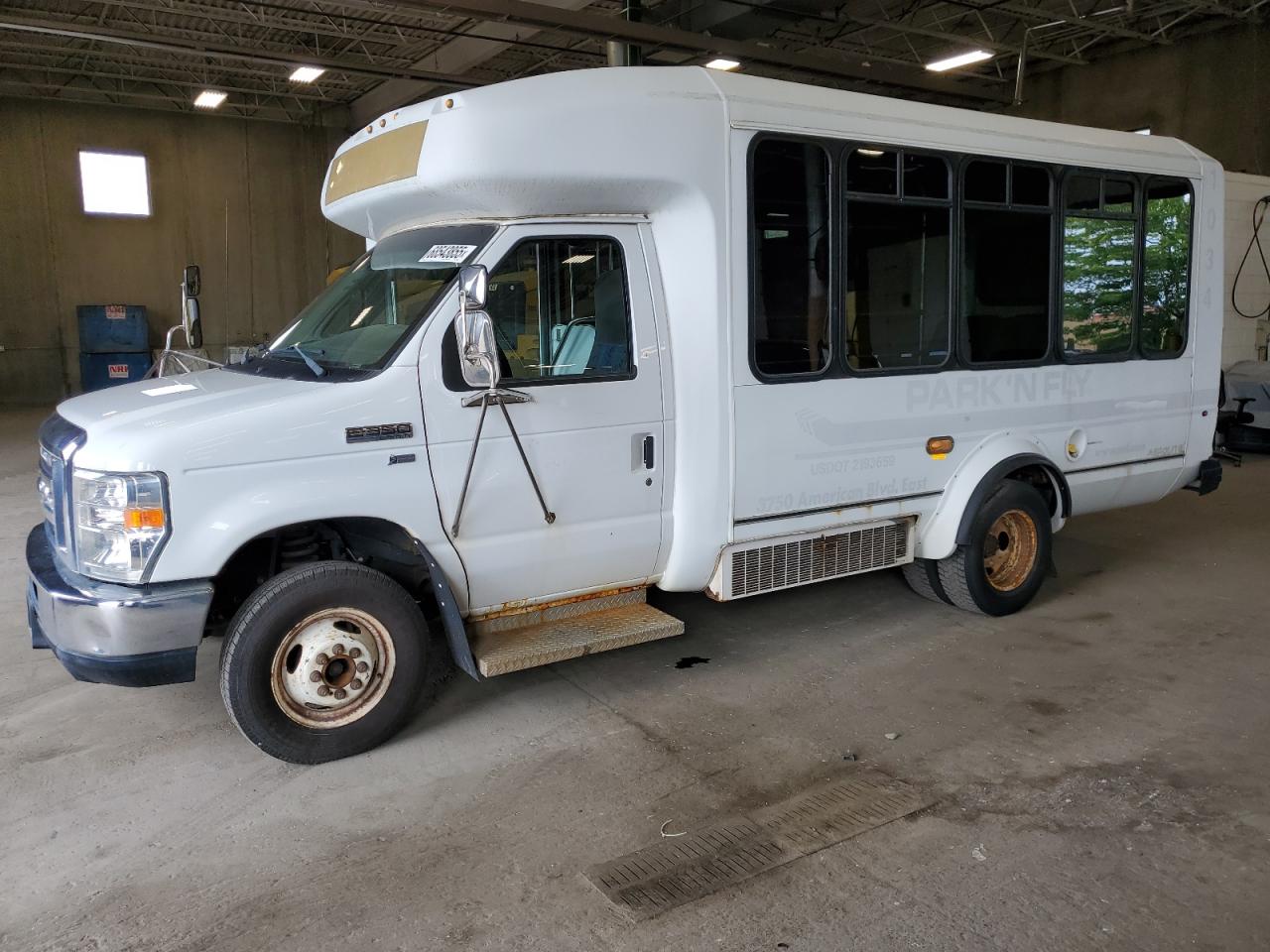 FORD ECONOLINE E350 SUPER DUTY CUTAWAY VAN