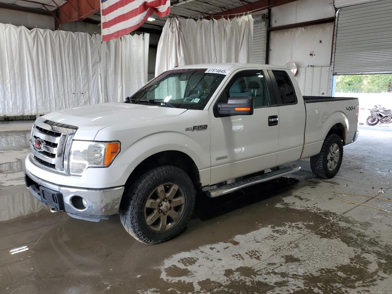 FORD F-150 SUPER CAB