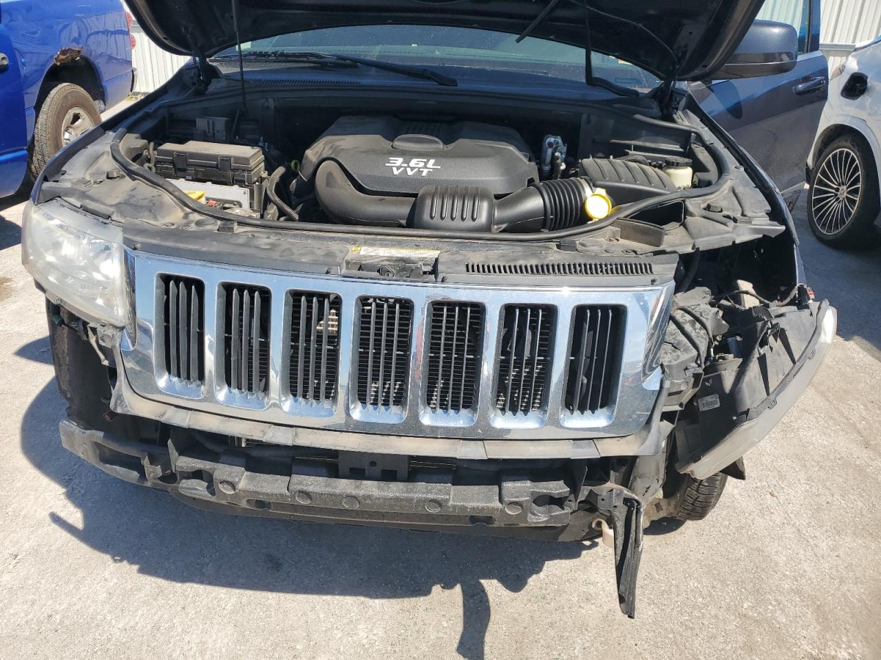 JEEP GRAND CHEROKEE LAREDO