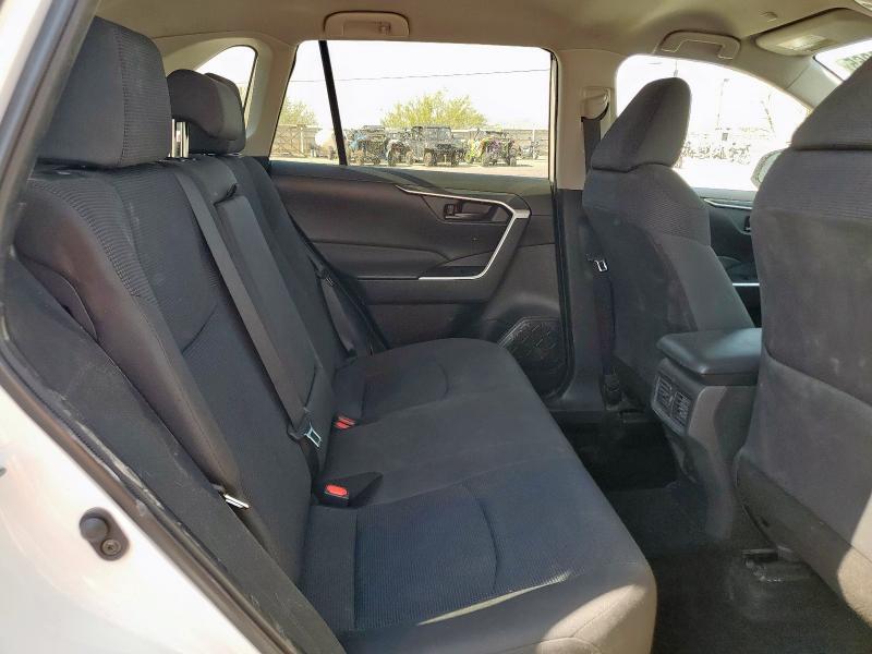 2024 TOYOTA RAV4 LE 2T3G1RFV0RC411119
