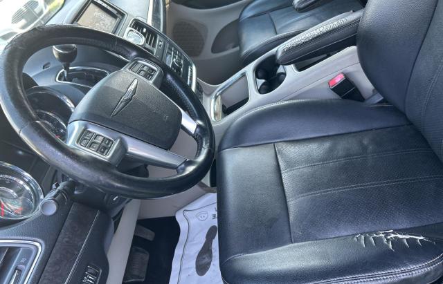 2012 CHRYSLER TOWN & COU - 2C4RC1CG2CR413478