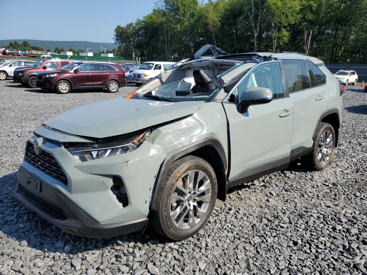 TOYOTA RAV4 XLE PREMIUM