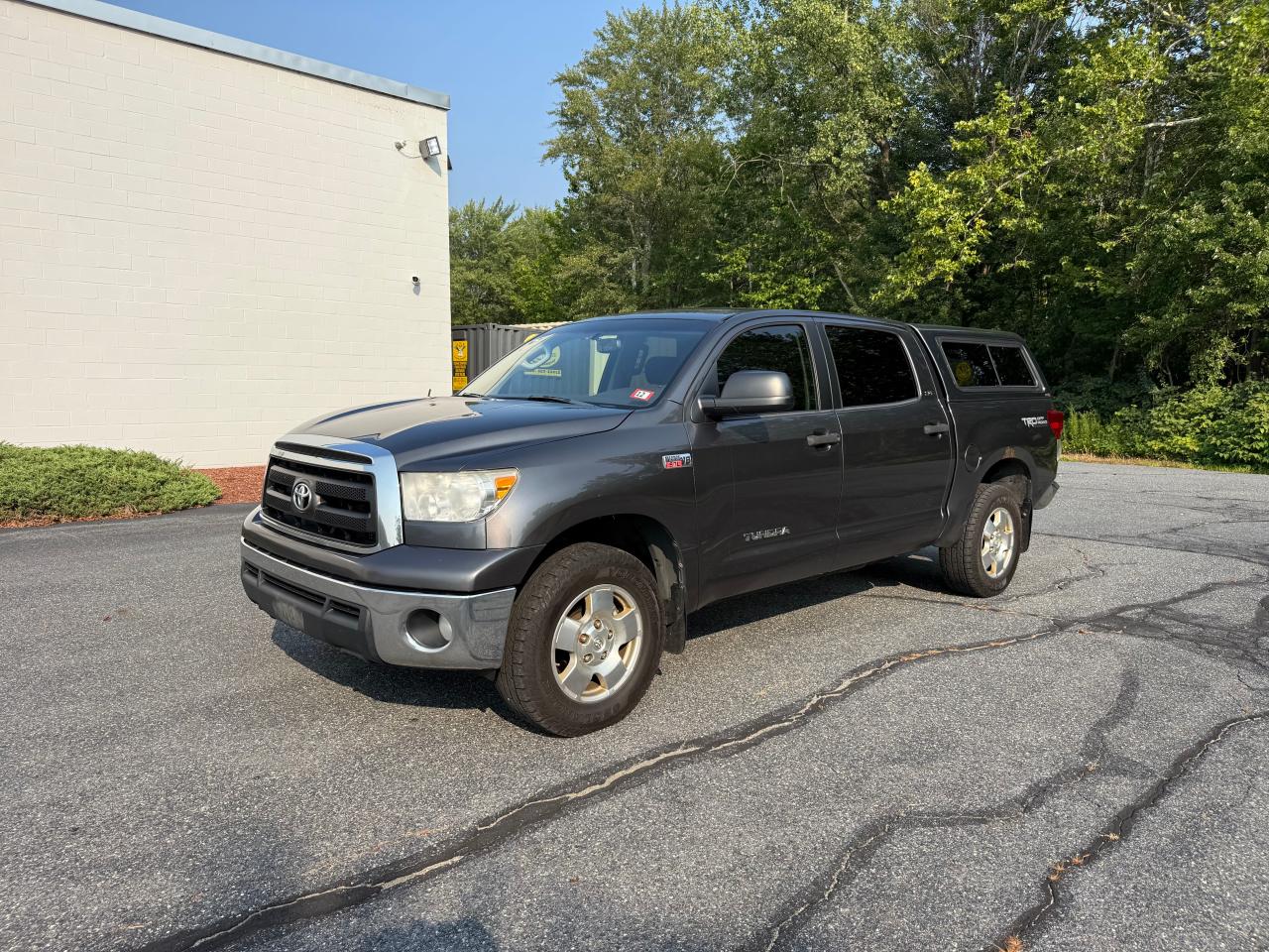 TOYOTA TUNDRA CREWMAX SR5