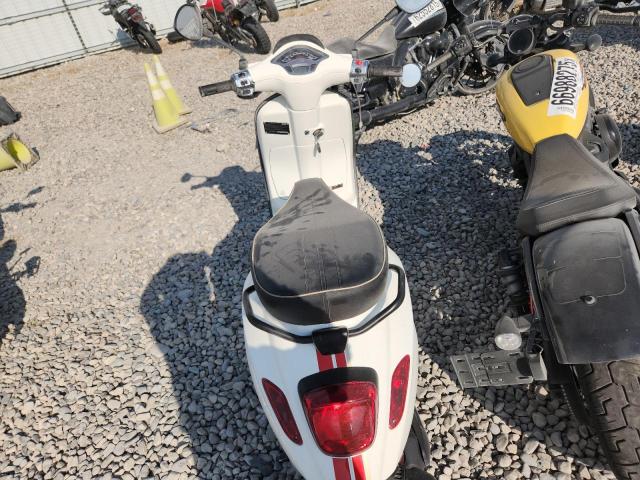 2022 VESPA PRIMAVERA/ ZAPM818G8N5802659