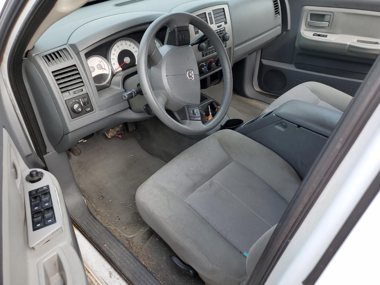 Lot #3242655581 2006 DODGE DAKOTA QUA