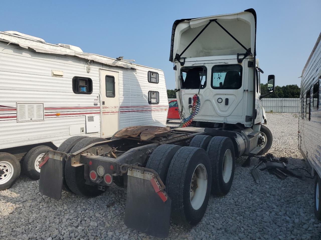 Lot #3275556039 2022 FREIGHTLINER CASCADIA 1